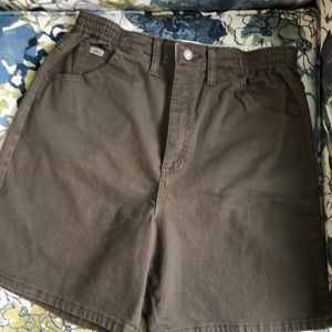 Lee Side Elastic At The Waist Short